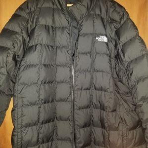 Men's North face lightweight puffer jacket
